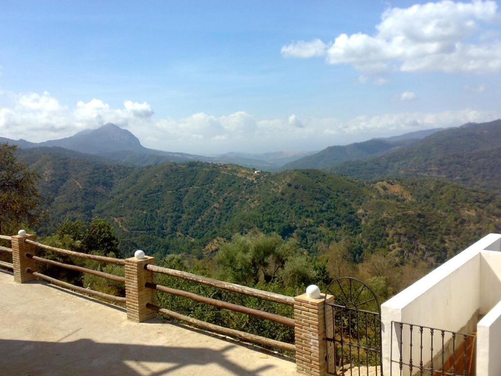 Apartamentos Rurales Jardines Del Visir Genalguacil Exteriör bild